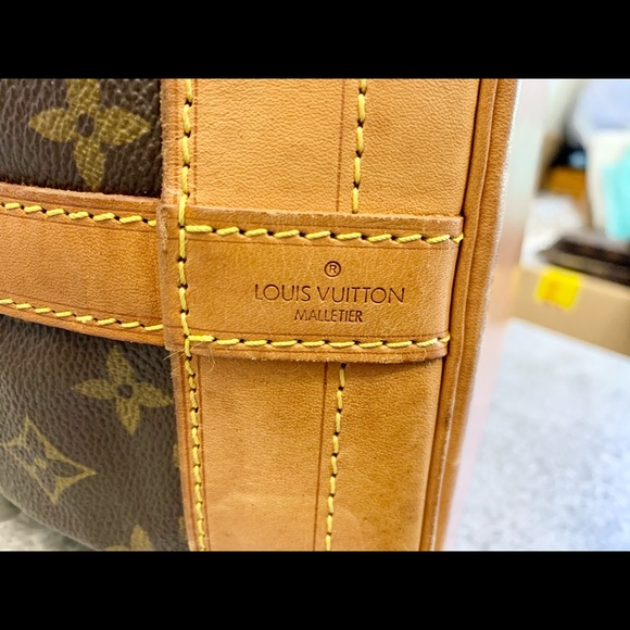 Authentic Louis Vuitton Neo petit GM - Picture 12 of 14
